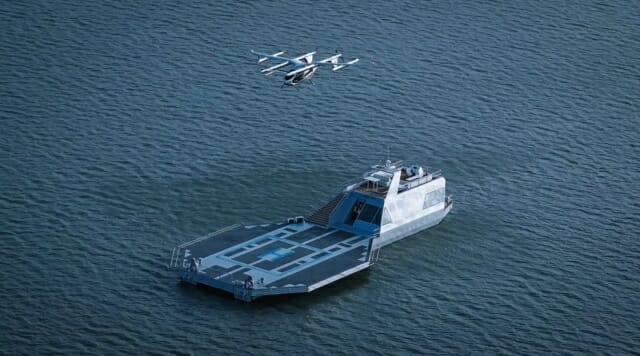 이착륙장으로 바다에서 작동하는 태양광 발전 구현 |  중국의 새로운 수직 이착륙 시스템